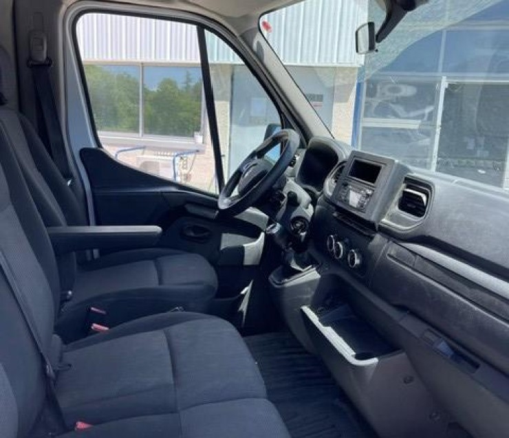 Renault Master 130