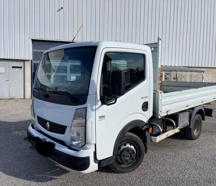 Renault Maxity 110.35L1
