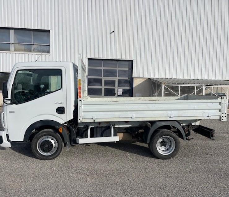 Renault Maxity 110.35L1